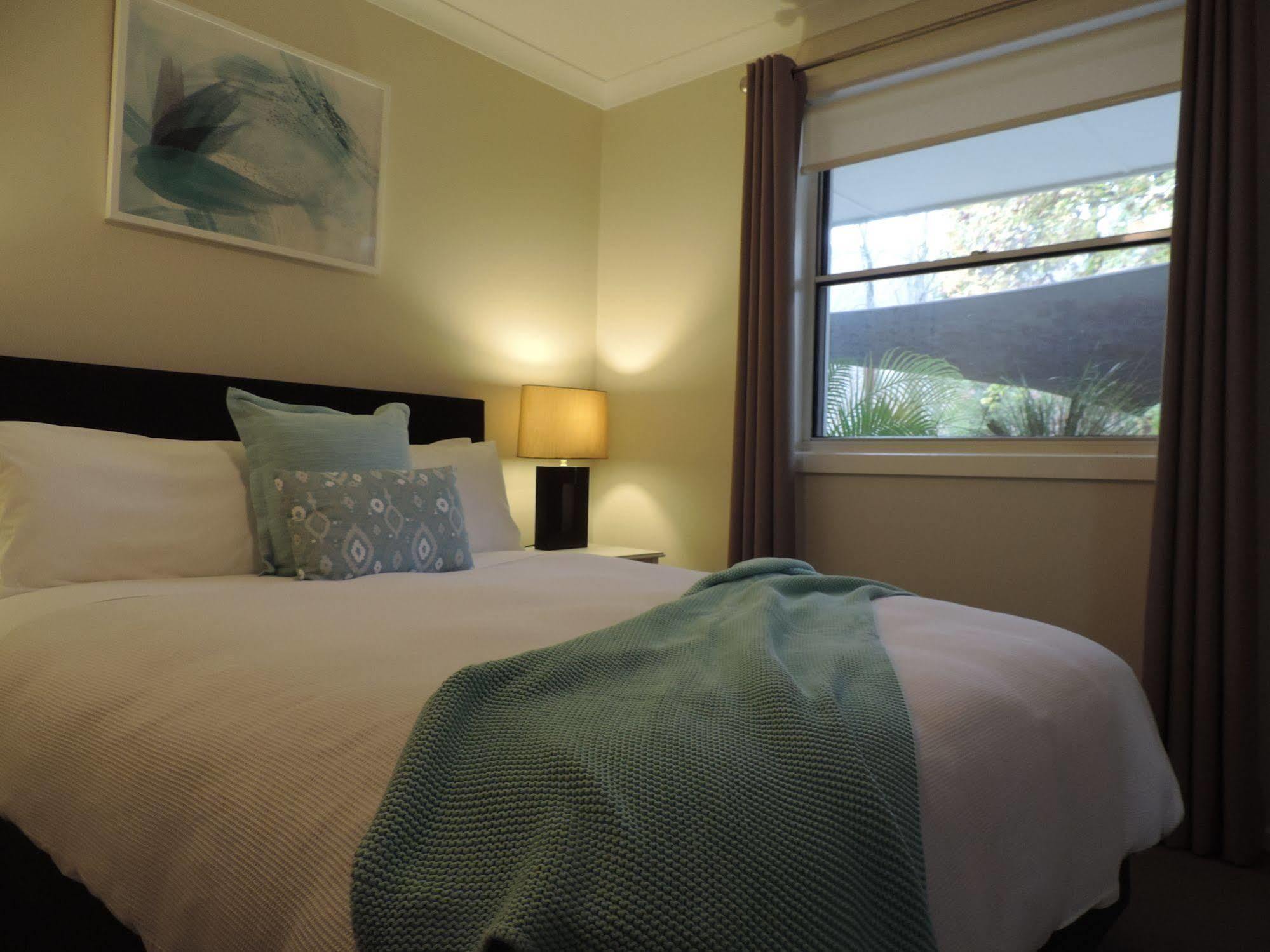 Westwood Lodge Bright Ngoại thất bức ảnh